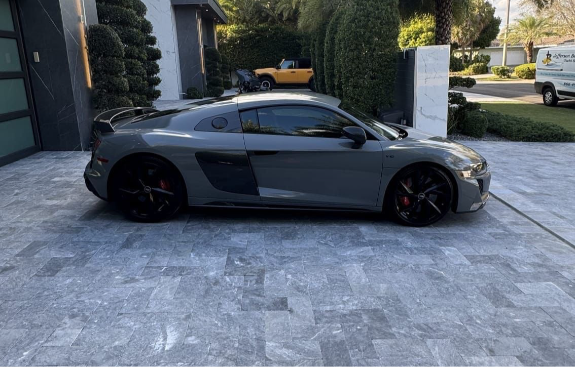 Audi R8 - Audi Rental Miami