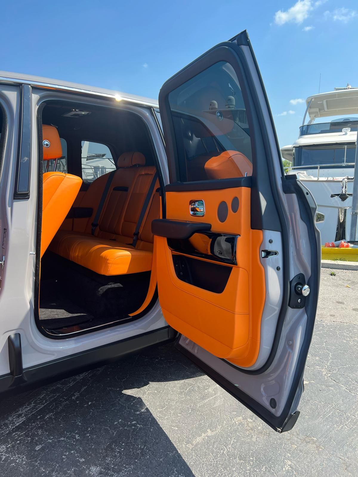 Rolls Royce Cullinan - Rolls Royce in Miami