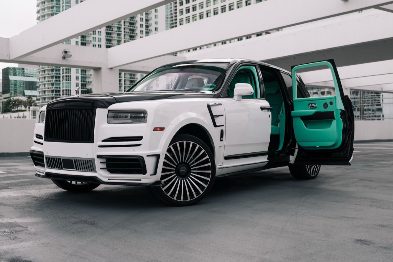 Rolls-Royce Cullinan Rental in Miami